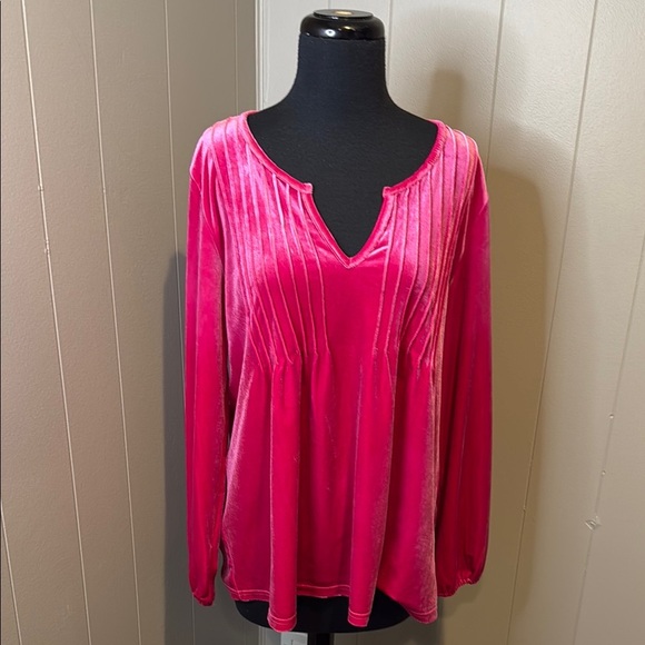 Suzanne Betro Tops - Weekend Suzanne Betro Women’s Large Pink Pleated Relaxed Tunic Blouse V Neck